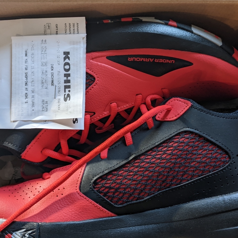 Under Armour mens high tops size 13 Camo soles